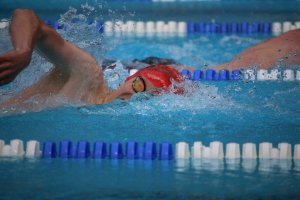 Fabian Knorr auf seiner schnellsten Strecke 100m Freistil und der besten Einzelleistung in seinem Jahrgang 2007 am Wettkampf